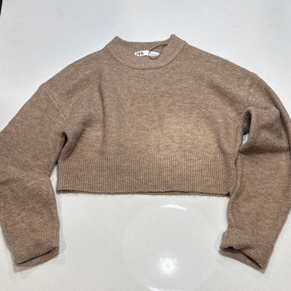 Zara Women's Cozy Brown Crew Neck Sweater